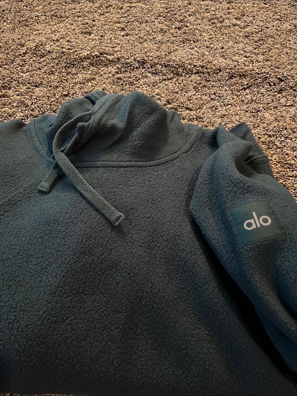 ALO Yoga Men's Crewneck Hoodie in Deep Forest Green small? Zipper pockets.